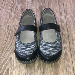 Algeria Gem Black Size 36/ 6-6.5